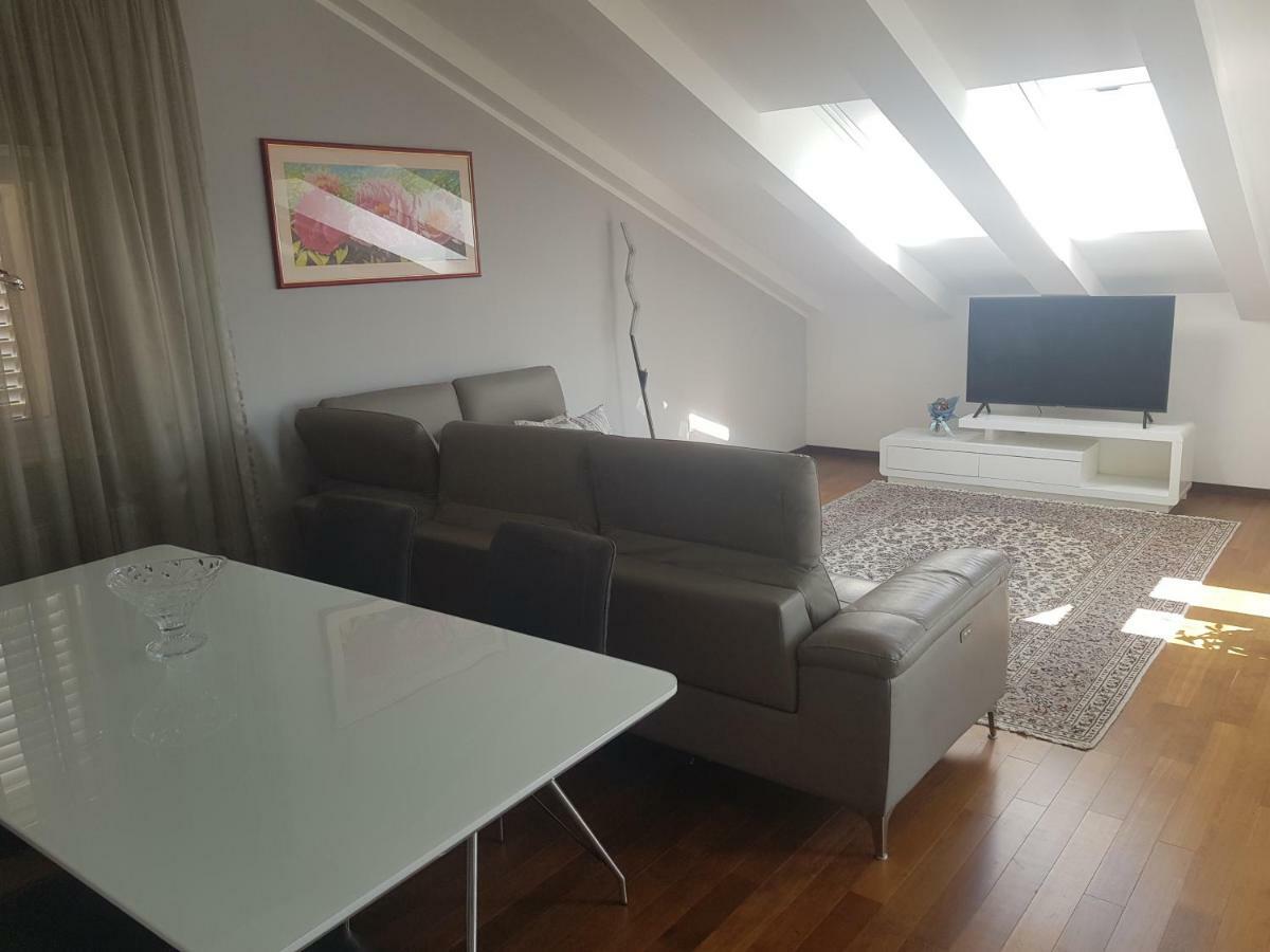 Apartman Stegic Šibenik Esterno foto